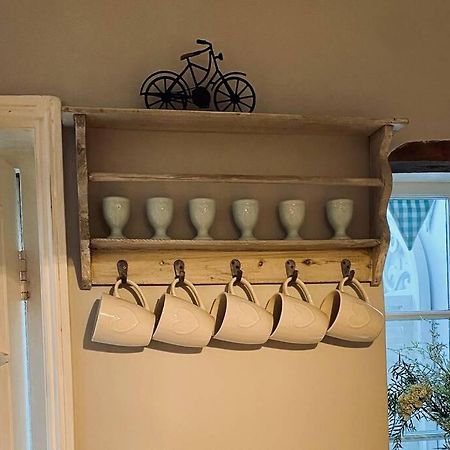 Angel Cottage, Boxgrove, Chichester - Relax And Unwind Esterno foto